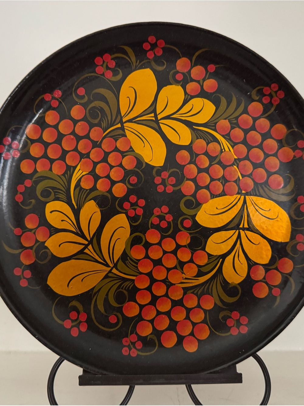 Vintage 7-Piece Russian Khokhloma Lacquerware Set.